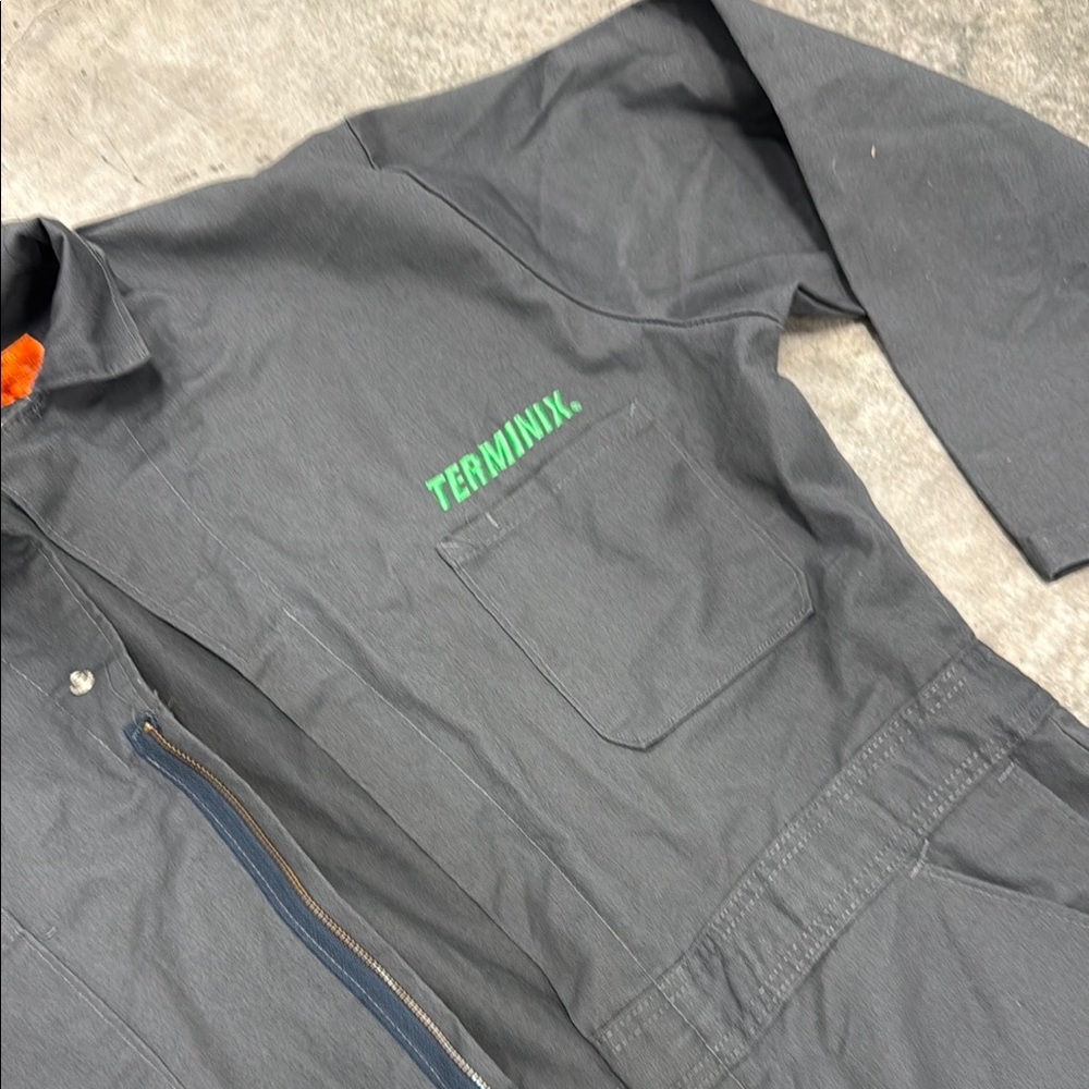 Terminix man jumper π₯π₯ - Picture 4 of 8